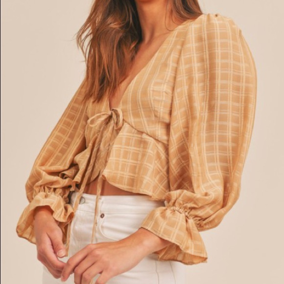 Taupe Geo Print Tie Front Crop Top - Picture 2 of 5